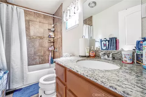 Bath - 19549 Schoolcraft, Reseda, CA 91335 photo 2 of 2