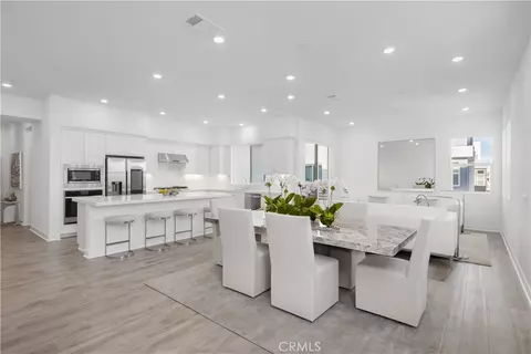 27225 Cranmore #101, Valencia, CA 91381