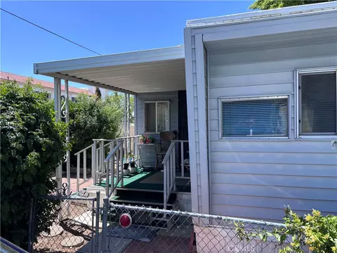 37311 47th E #40, Palmdale, CA 93552 photo 2