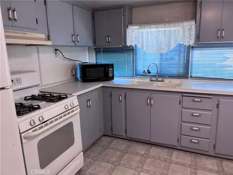 37311 47th E #40, Palmdale, CA 93552 photo 22