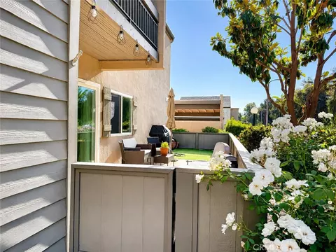 24525 Trevino #U1, Valencia, CA 91355