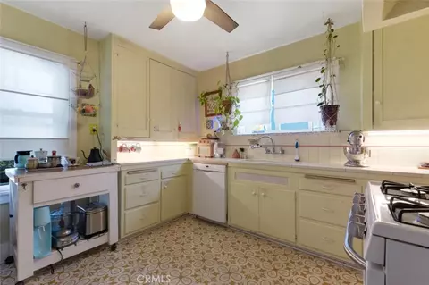 Kitchen - 5218 Mount Helena Ave, Eagle Rock, CA 90041 photo 1 of 4