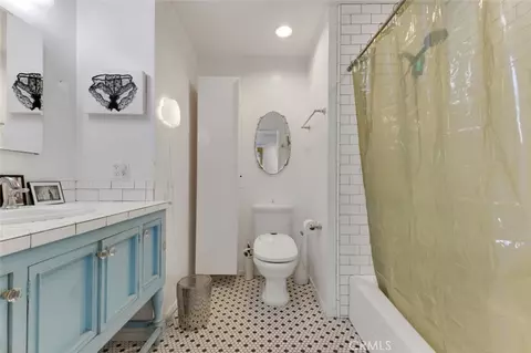 Bath - 5218 Mount Helena Ave, Eagle Rock, CA 90041 photo 3 of 4
