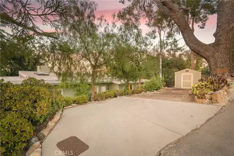 3582 Elm Dr, Calabasas, CA 91302