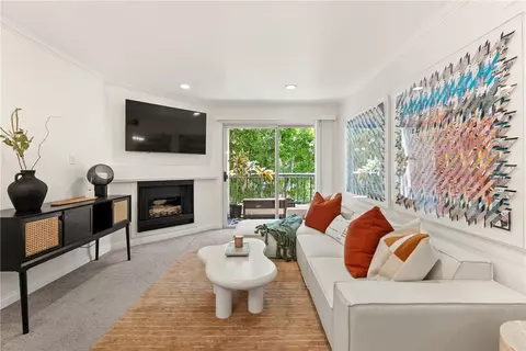 5535 Canoga Ave #221, Woodland Hills, CA 91367