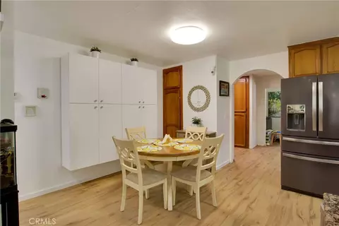 Dining - 25142 Walnut St, Newhall, CA 91321 photo 1 of 1