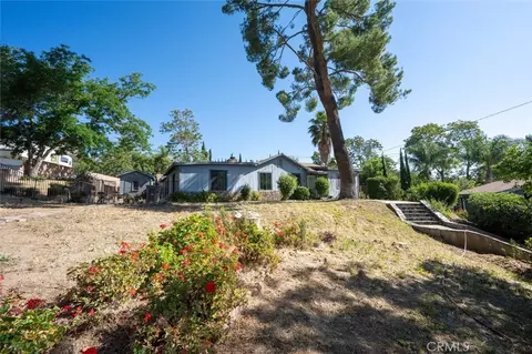 28717 Bouquet Cyn, Santa Clarita, CA 91390