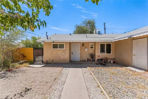 Exterior - 45303 6th St E, Lancaster, CA 93535 photo 4 of 12