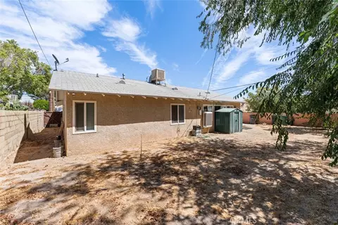 Exterior - 45303 6th St E, Lancaster, CA 93535 photo 10 of 12