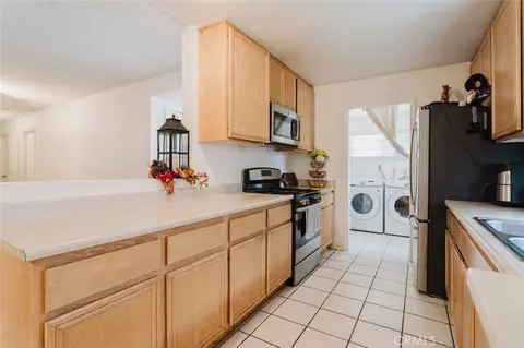 Other - 45303 6th St E, Lancaster, CA 93535 photo 2 of 6
