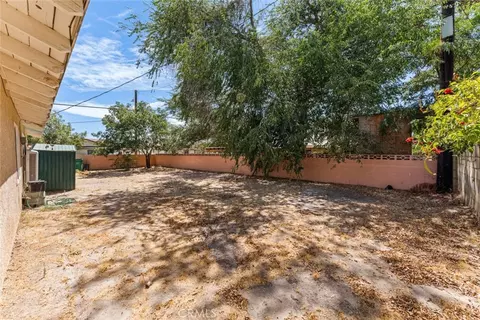Exterior - 45303 6th St E, Lancaster, CA 93535 photo 12 of 12