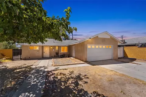 45303 6th St E, Lancaster, CA 93535