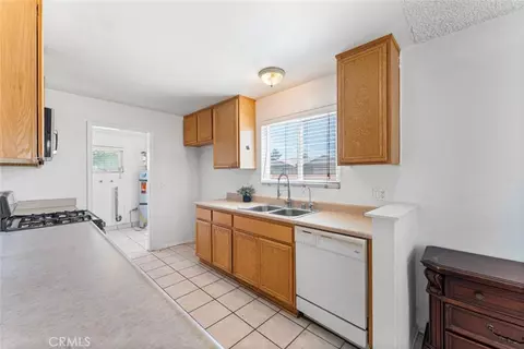 Other - 45303 6th St E, Lancaster, CA 93535 photo 2 of 7