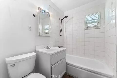 Bath - 45303 6th St E, Lancaster, CA 93535 photo 1 of 2
