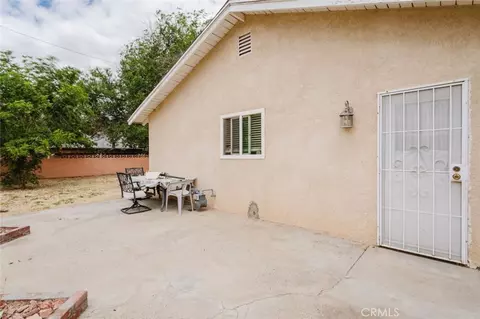 Exterior - 45303 6th St E, Lancaster, CA 93535 photo 4 of 7