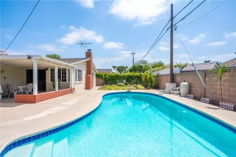 Exterior - 2056 W Random, Anaheim, CA 92804 photo 8 of 14