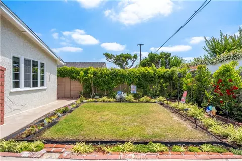 Exterior - 2056 W Random, Anaheim, CA 92804 photo 12 of 14