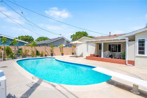 Exterior - 2056 W Random, Anaheim, CA 92804 photo 10 of 14
