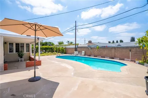 Exterior - 2056 W Random, Anaheim, CA 92804 photo 6 of 14