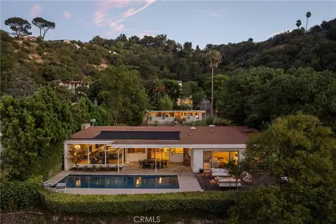 3511 Stonehill Pl, Sherman Oaks, CA 91423