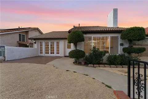 15863 Foothill, Sylmar, CA 91342