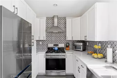 29123 Thousand Oaks #C, Agoura Hills, CA 91301