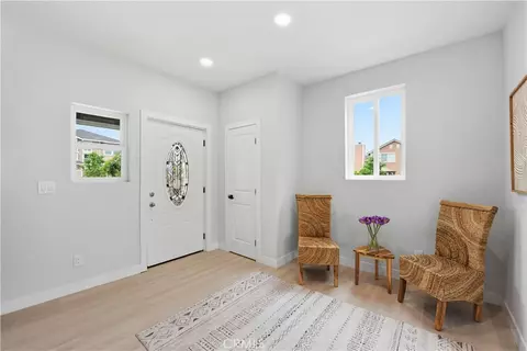 Entry Way - 604 Nomad Ct, Hayward, CA 94544 photo 2 of 6