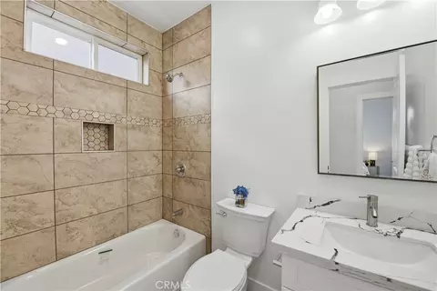 Bath - 604 Nomad Ct, Hayward, CA 94544 photo 8 of 8