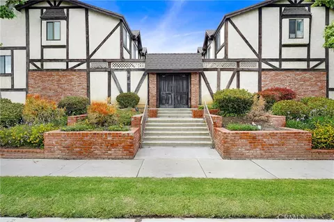 20737 Roscoe Blvd #203, Winnetka, CA 91306