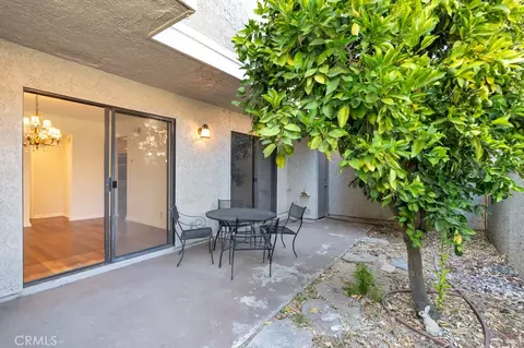 Exterior - 905 Thistlegate, Oak Park, CA 91377 photo 1 of 9