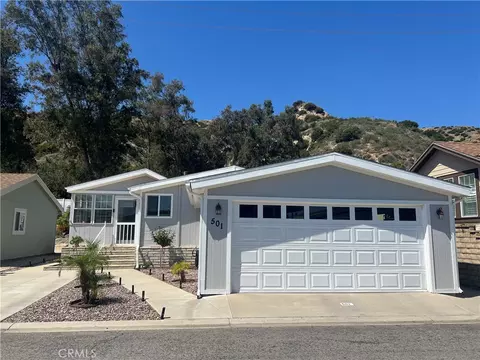 15455 Glenoaks #501, Sylmar, CA 91342