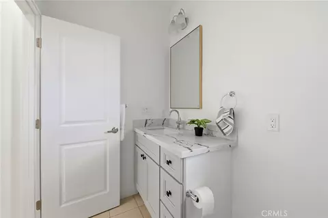 Bath - 609 Nomad Ct, Hayward, CA 94544 photo 6 of 6