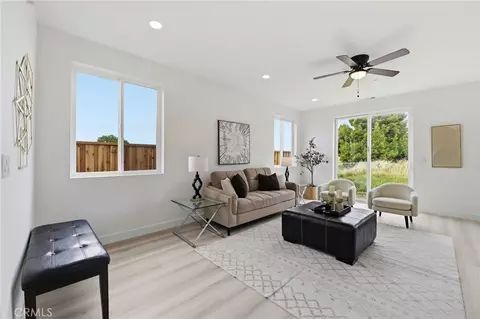 Living - 609 Nomad Ct, Hayward, CA 94544 photo 1 of 1