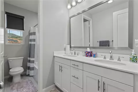 Bath - 232 River St, Fillmore, CA 93015 photo 1 of 2