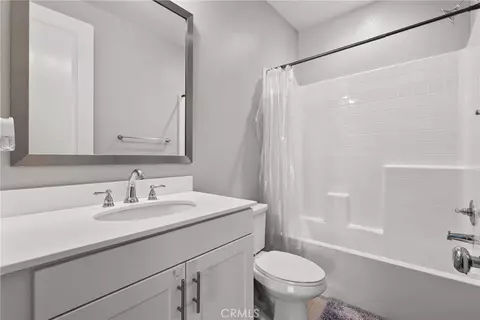 Bath - 232 River St, Fillmore, CA 93015 photo 2 of 2