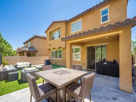 Exterior - 27364 Ellery Pl, Saugus, CA 91350 photo 6 of 14