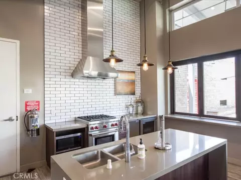 Kitchen - 27364 Ellery Pl, Saugus, CA 91350 photo 3 of 3