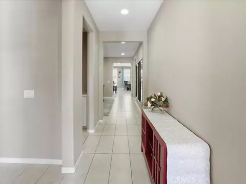 Entry Way - 27364 Ellery Pl, Saugus, CA 91350 photo 1 of 4