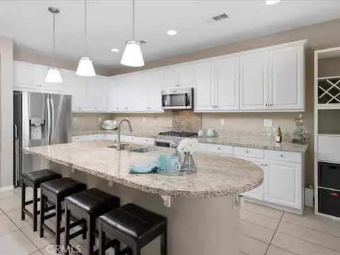 Kitchen - 27364 Ellery Pl, Saugus, CA 91350 photo 2 of 3