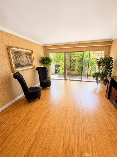 6225 Coldwater Canyon Ave #117, North Hollywood, CA 91606