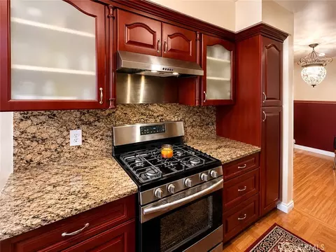 6225 Coldwater Canyon Ave #117, North Hollywood, CA 91606