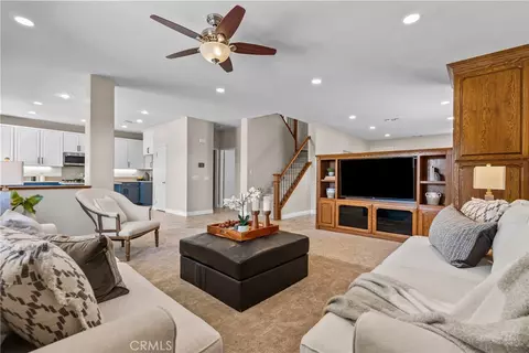 Living - 29908 Shadow, Castaic, CA 91384 photo 3 of 4