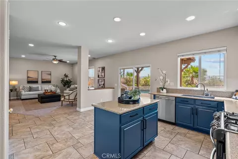 Entry Way - 29908 Shadow, Castaic, CA 91384 photo 3 of 5