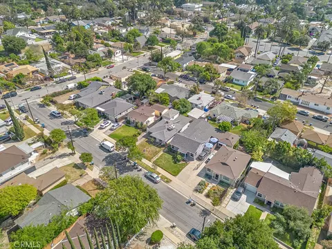 View/Area - 280 Macdonald St, Pasadena, CA 91103 photo 1 of 3