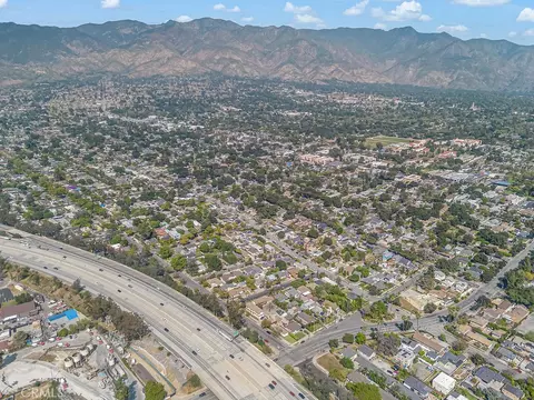 View/Area - 280 Macdonald St, Pasadena, CA 91103 photo 3 of 3