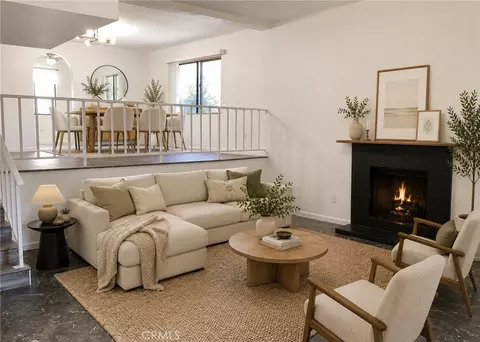 17836 Killion St #A, Encino, CA 91316