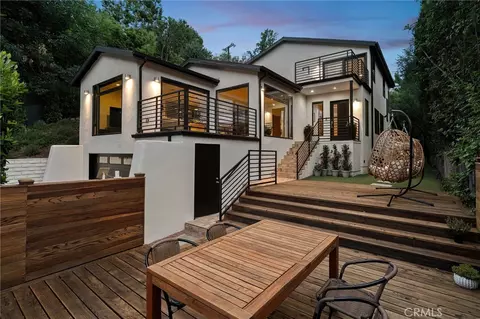 13082 Blairwood Dr, Studio City, CA 91604