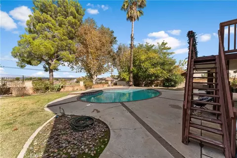 Exterior - 5641 Hickory St, Palmdale, CA 93551 photo 7 of 10