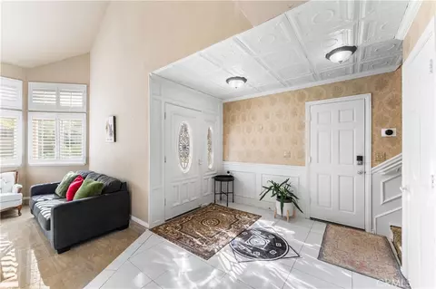 Entry Way - 5641 Hickory St, Palmdale, CA 93551 photo 3 of 9