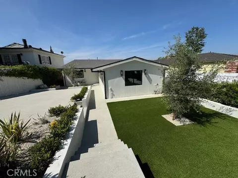 13817 Valley Vista Blvd, Sherman Oaks, CA 91423